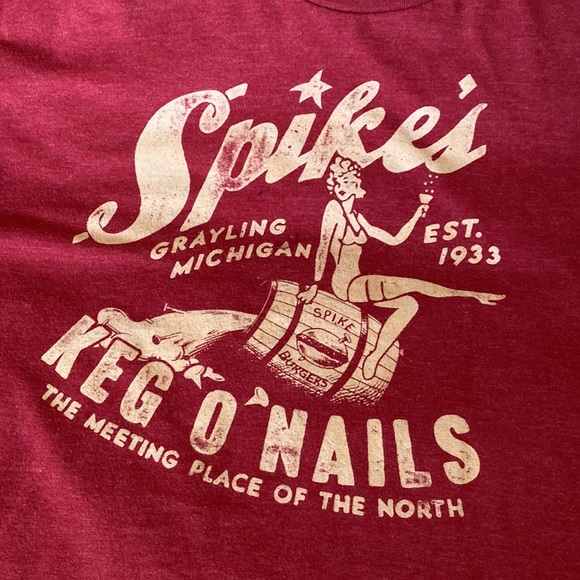 Dive Bar Shirt Club Spike's Keg 'O' Nails Grayling Michigan T-shirt size M - Picture 2 of 3